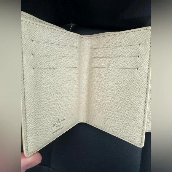 Louis Vuitton Damier Azur Portefeiulle Joy Trifold - Picture 7 of 10